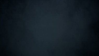 Epik korkutucu kırmızı şimşek fırtınası