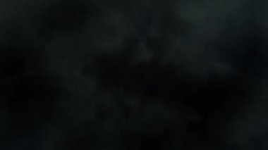 Yıldırım Fırtınası 'nın içinde kusursuz bir döngü içinde uçuyor.