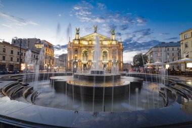Lviv, Ukrayna, Ağustos, 2016 yılında Opera Binası.