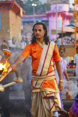 Büyük Pooja Varanasi, Hindistan. 2016 olabilir