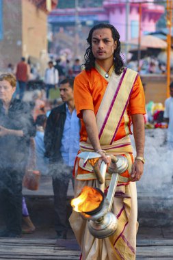 Büyük Pooja Varanasi, Hindistan. 2016 olabilir