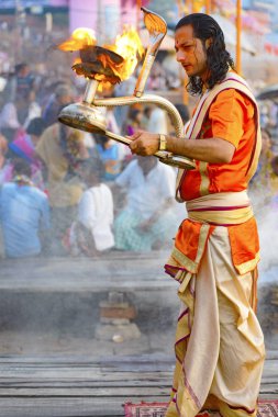 Büyük Pooja Varanasi, Hindistan. 2016 olabilir