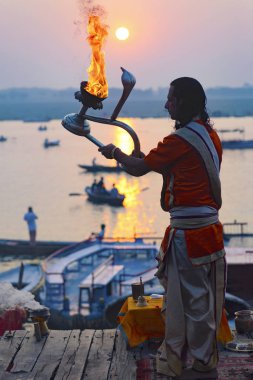 Büyük Pooja Varanasi, Hindistan. 2016 olabilir