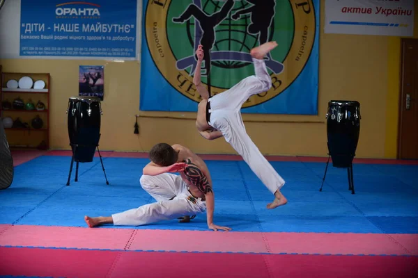 Tipos Cacapoeira Ginásio Ucrânia Chernigov Maio 2017Poeira Caras Ginásio Ucrânia — Fotografia de Stock