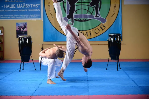 Chicos Capoeira Gimnasio Ucrania Chernigov Mayo 2017 — Foto de Stock