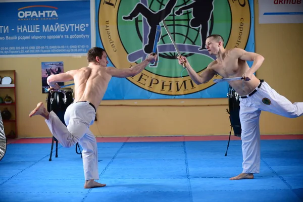 Capoeira Jungs Der Turnhalle Ukraine Chernigov Mai 2017 — Stockfoto