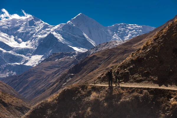 Turistas Las Colinas Los Himalayas — Foto de Stock