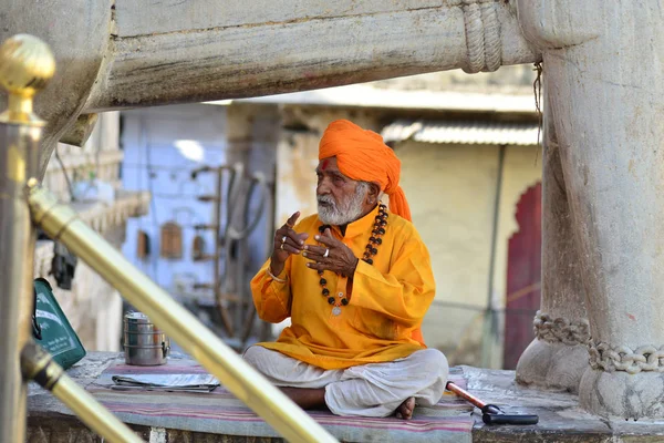 Man Yogi Indiase Stad Varanasi Dijk Van Rivier Ganges November — Stockfoto