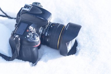 Kamera içinde belgili tanımlık kar kış fotoğraf oturumu