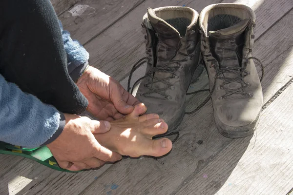 Erased Fingers Mountain Hike — Stock Photo, Image