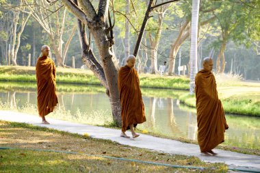 bir Budist manastırında meditasyon, Tayland, Wat Luang, Nisan 2019
