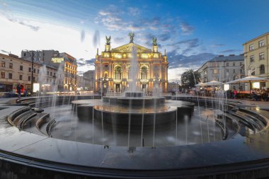 Lviv Opera Binası, Nisan 2016. Ukrayna