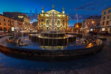 Lviv Opera Binası, Nisan 2016. Ukrayna