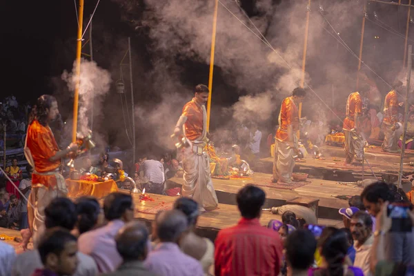 Cérémonie Grande Prière Hindi Puja Dans Ville Varanasi Inde Novembre — Photo