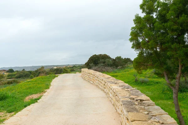 boş bir yolda sürüş