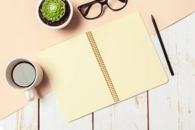 Ofis resepsiyon masası yakın atış