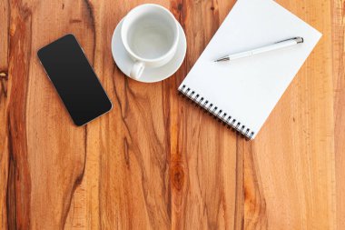 ahşap masa ofis aksesuarları ile Üstten Görünüm