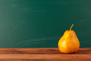 sarı armut ile Okul arka plan 