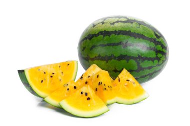 Beyaz arkaplanda sarı karpuz