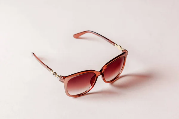 Mode Sonnenbrille Isoliert Auf Weißem Hintergrund Nahaufnahme — Stockfoto