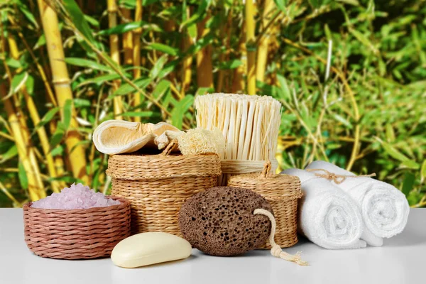 Tahta masadaki spa tedavisinin bileşimi