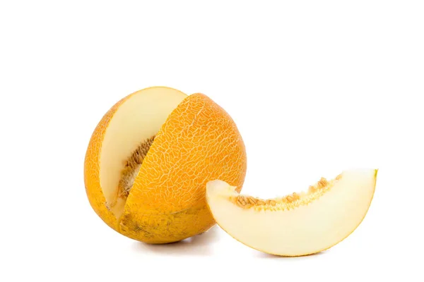 Geschnittene Melone Isoliert Auf Weißem Hintergrund — Stockfoto