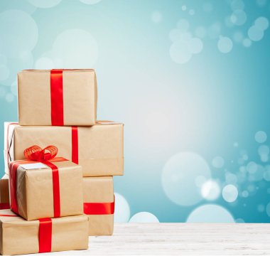 hediye eski tablo üzerinde kazık, yakın çekim