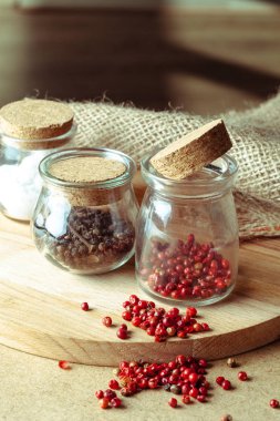 Baharat ve otlar kapat 