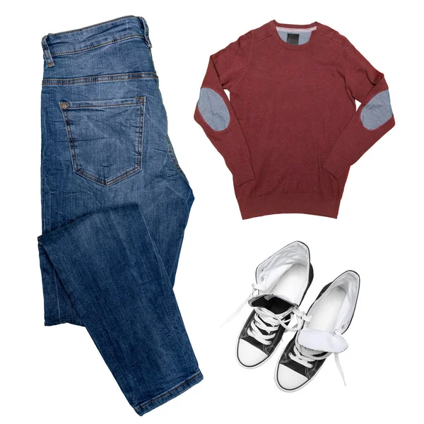 Beyaz arka plan üzerinde izole farklı moda giysiler