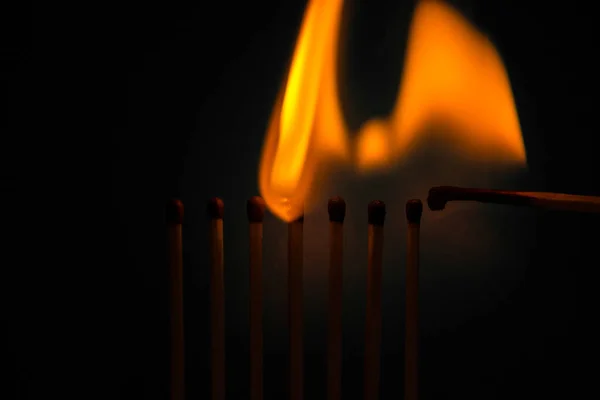 Brinnande Matcher Närbild — Stockfoto