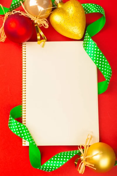 空白のページと装飾クリスマスの背景 — ストック写真