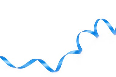 Beyaz arkaplanda mavi kurdele izole edildi