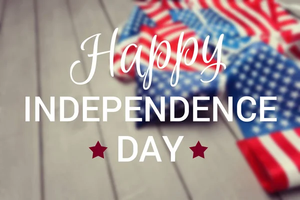 Happy Den Nezávislosti Blahopřání Pozadí Rozmazané Americká Vlajka — Stock fotografie
