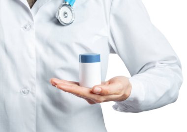 kadın doktor hap kavanoz tutarak yakın çekim 