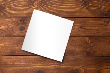 kitap veya dergi kapağı üzerinde ahşap arka plan