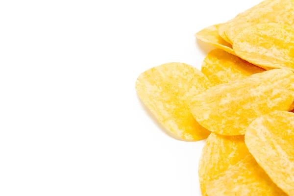 Knusprige Kartoffelchips Isoliert Auf Weißem Hintergrund — Stockfoto