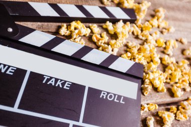 Film clapper yönetim kurulu ve pop corn