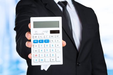 Muhasebeci işadamı takım elbise holding hesap