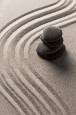 Zen bahçe taşları ve komisyonlu kum 
