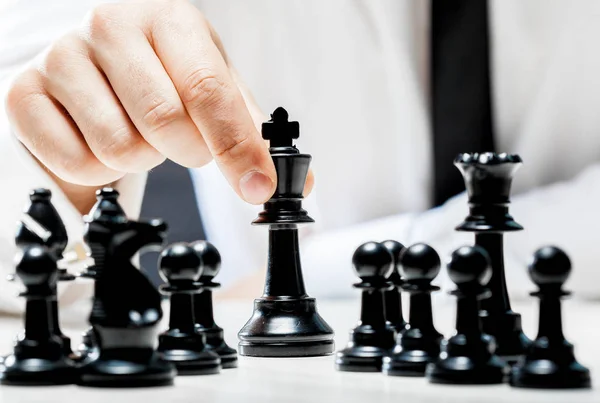 Férfi Kézi Sakkozni Közeli — Stock Fotó