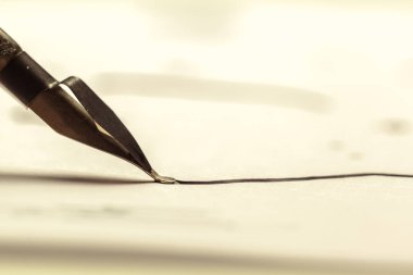 Antika dolma kalem yazma