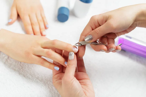 Professionele Manicure Voor Vrouw Salon Close — Stockfoto