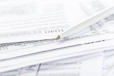 Vergi formları, yakın çekim