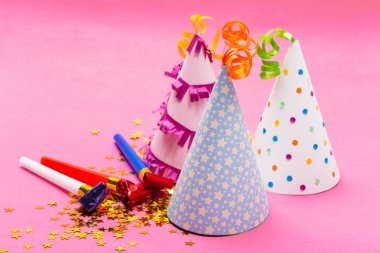 Farklı parti öğelerin görünümünü kapat