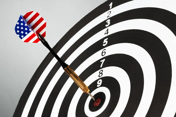 Dart Arrow Hitting Target Center Dartboard — Stock Photo, Image