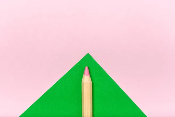 Nahaufnahme Eines Bleistifts Der Auf Einem Blatt Papier Liegt — Stockfoto