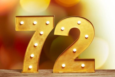 Ampulleri parlayan ile büyük plastik numaraları