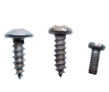 beyazda izole edilmiş vidalar