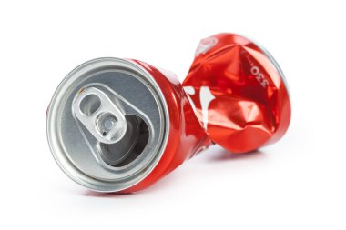 Beyaz bir arka plan üzerinde izole sıkıştırılmış kutular 