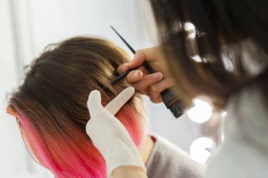 Kuaför saç stili kadın yok